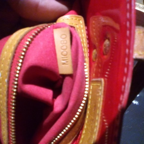 Authentic mini Louis Vuitton purse - Picture 2 of 3